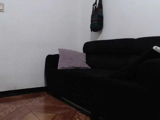 Live sex webcam photo for lukethompsson #277560680