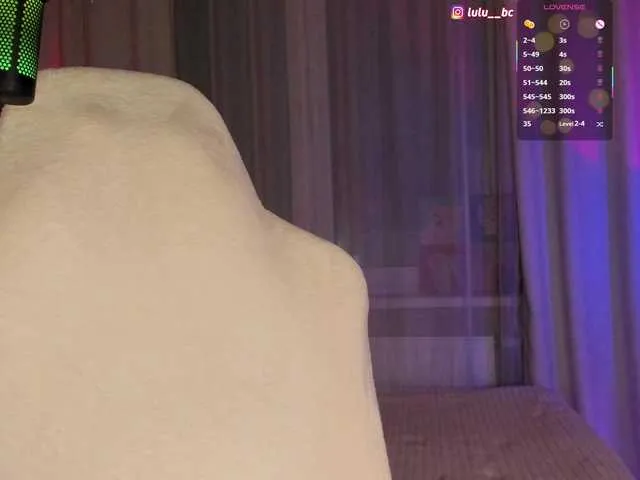 Live sex webcam photo for lulumedvedeva #292371535