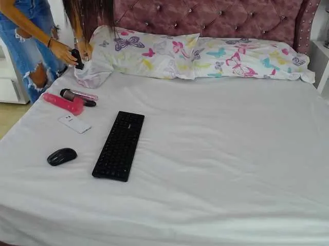 Live sex webcam photo for luna-alisson #274268894