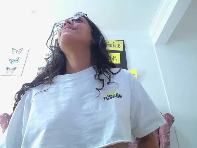 Live sex webcam photo for luna-alisson #274414188