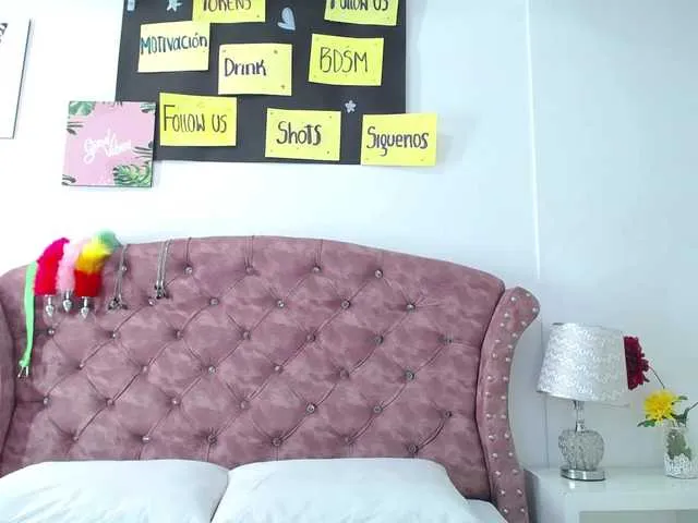 Live sex webcam photo for luna-alisson #274474200