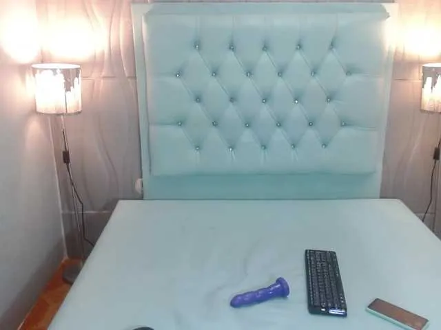 Live sex webcam photo for luna-azul #273936665