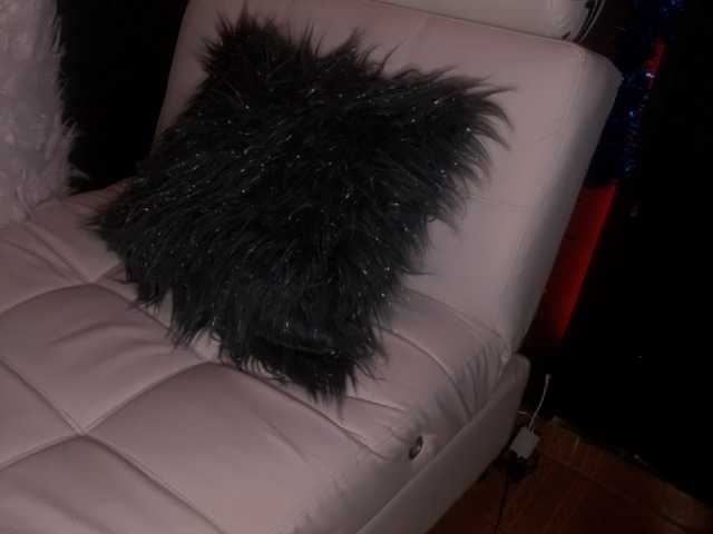 Live sex webcam photo for luna-hot-sexx #272214159