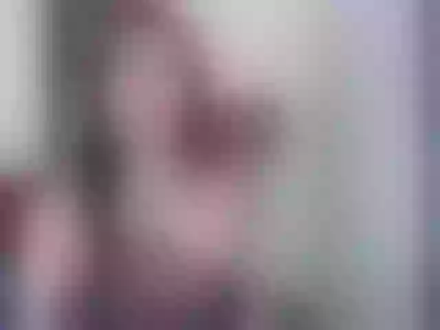Live sex webcam photo for luna-lang- #272086135