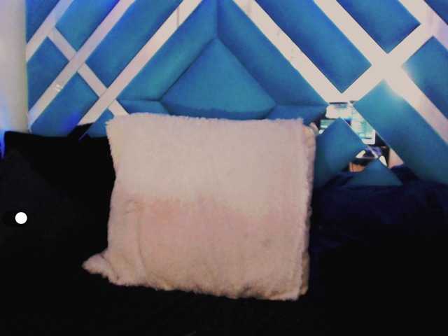 Live sex webcam photo for luna-woolf #272292019