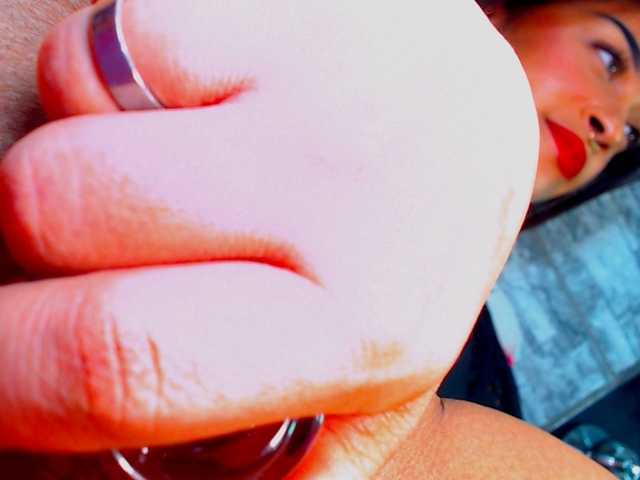 Live sex webcam photo for luna5rusell #275729856