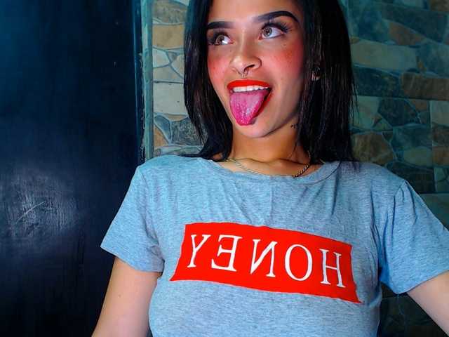 Live sex webcam photo for luna5rusell #276143308