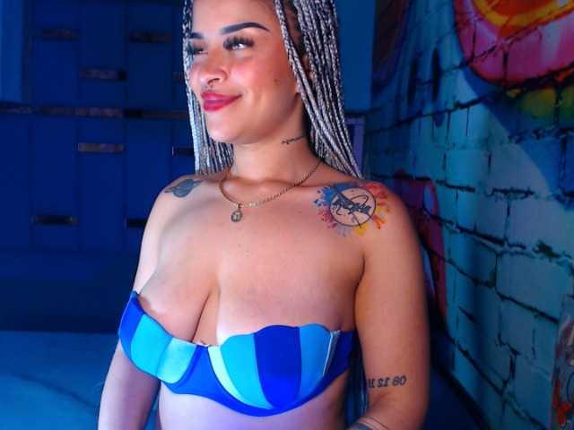 Live sex webcam photo for luna5rusell #276457057