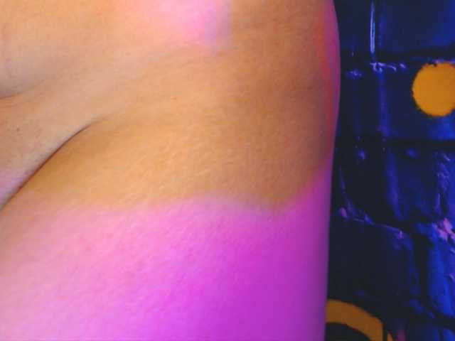 Live sex webcam photo for luna5rusell #277241762