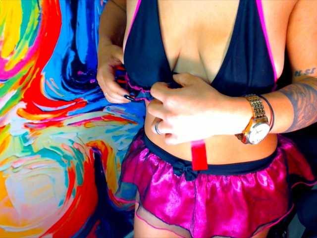 Live sex webcam photo for luna5rusell #277937867