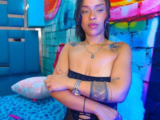 Live sex webcam photo for luna5rusell #278178177