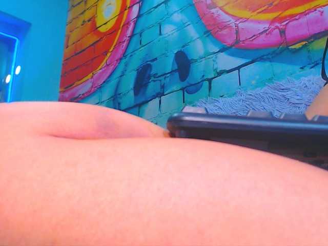 Live sex webcam photo for luna5rusell #286715896