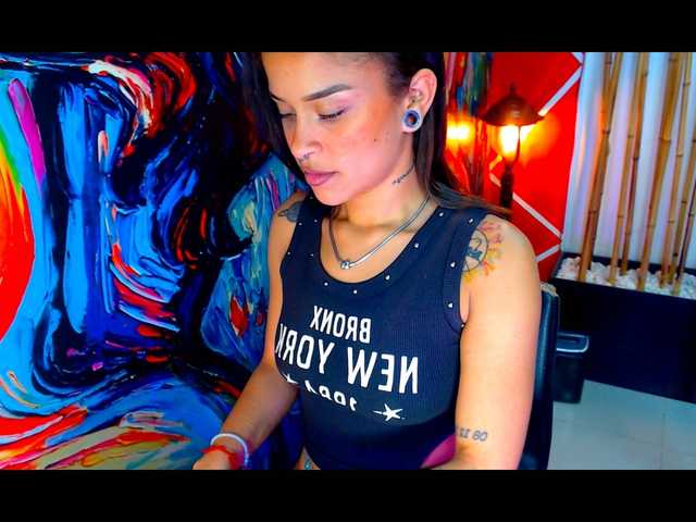 Live sex webcam photo for luna5rusell #290276797