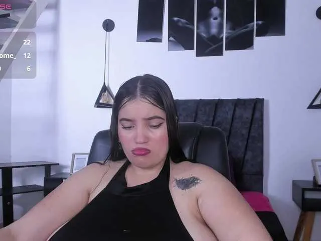 Live sex webcam photo for lunabigboobs #291695059