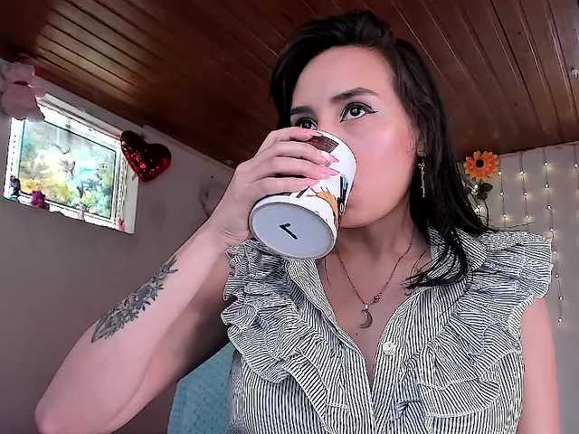 Live sex webcam photo for lunacandyy #276051546