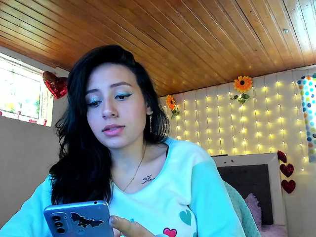 Live sex webcam photo for lunacandyy #276227701