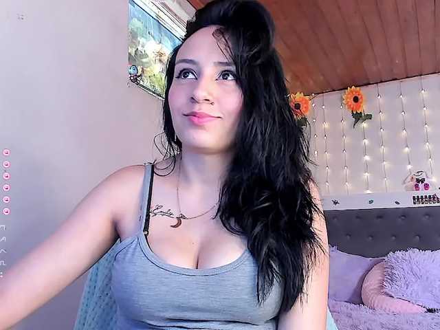 Live sex webcam photo for lunacandyy #276285846