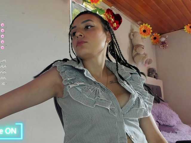 Live sex webcam photo for lunacandyy #276669237