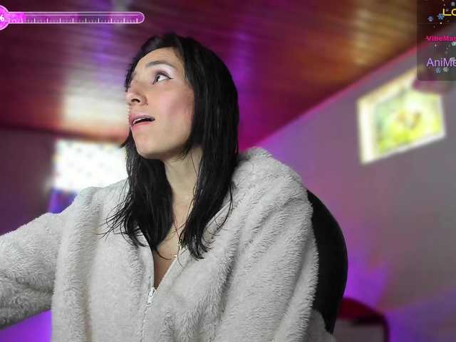 Live sex webcam photo for lunacandyy #277601133