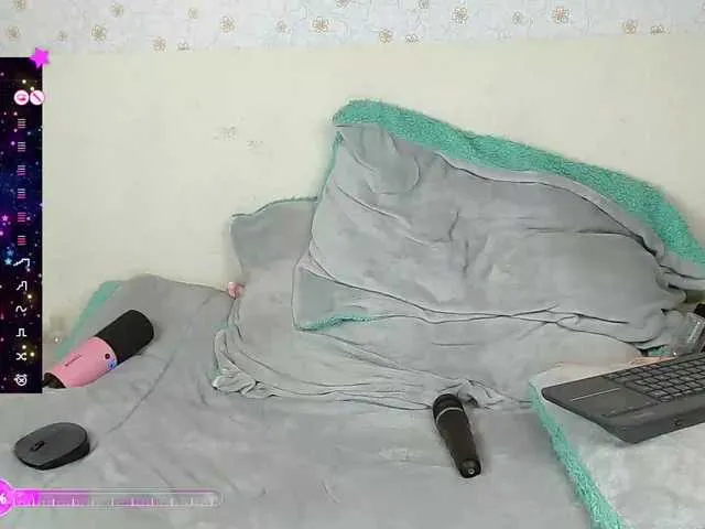 Live sex webcam photo for lunacandyy #290166175