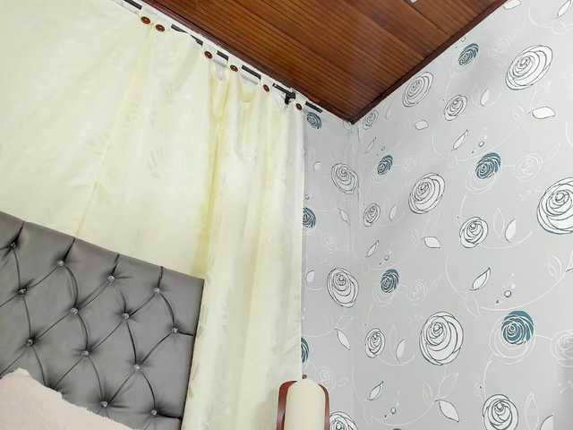 Live sex webcam photo for lunaeva23 #290323441