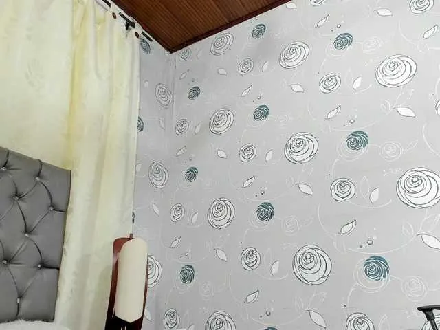 Live sex webcam photo for lunaeva23 #290489043