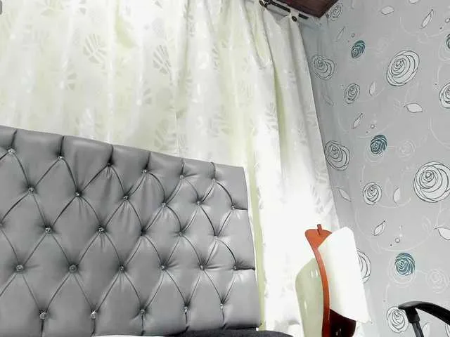 Live sex webcam photo for lunaeva23 #291426255