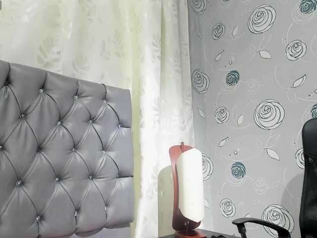 Live sex webcam photo for lunaeva23 #291522087