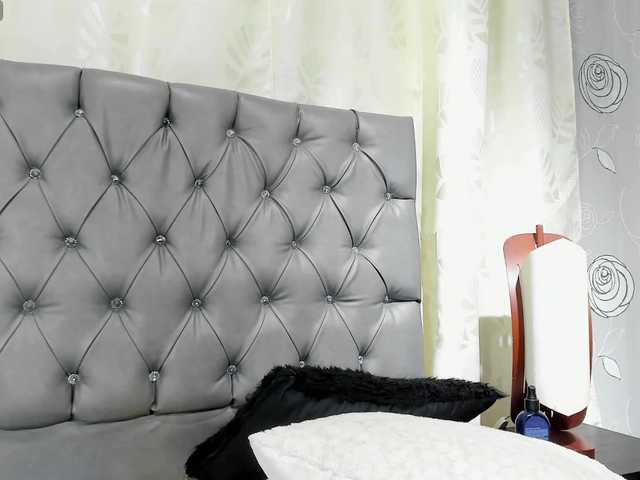 Live sex webcam photo for lunaeva23 #291603407