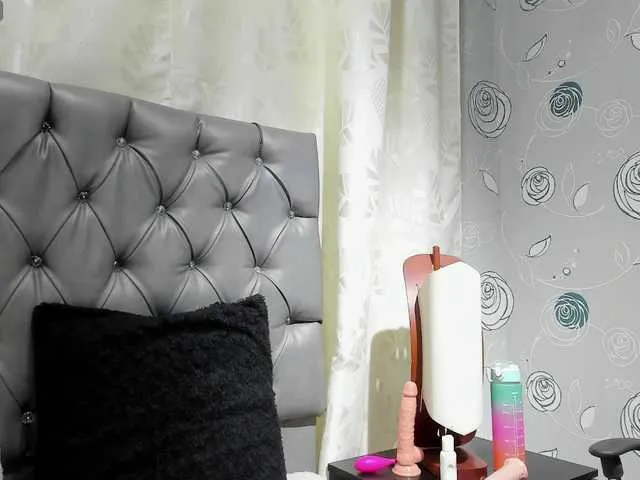 Live sex webcam photo for lunaeva23 #291616993