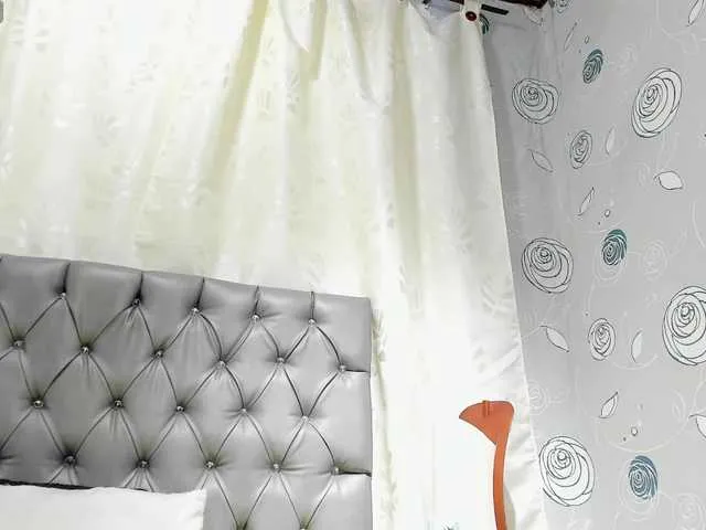 Live sex webcam photo for lunaeva23 #291734302