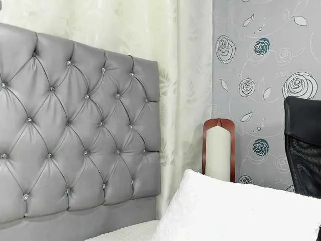 Live sex webcam photo for lunaeva23 #291760307