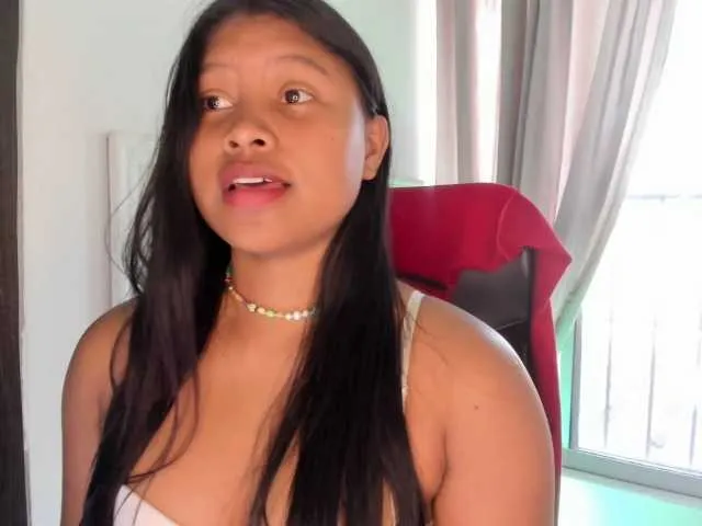 Live sex webcam photo for lunahot07 #276003887