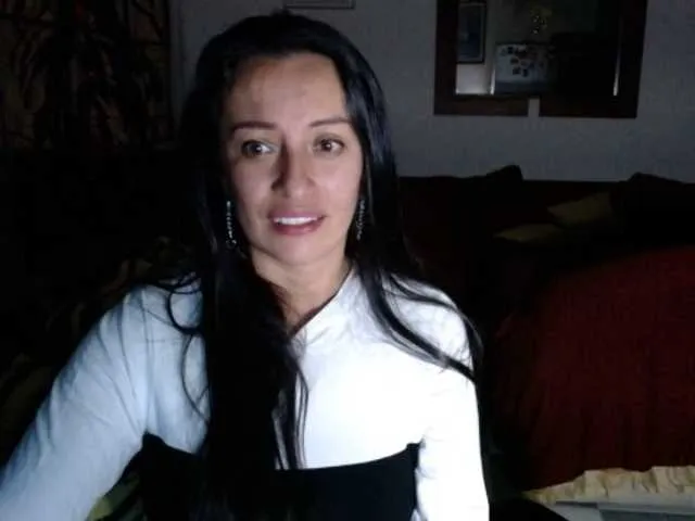 Live sex webcam photo for lunaws11 #272313898