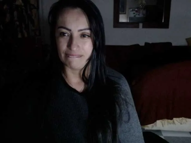 Live sex webcam photo for lunaws11 #272640886