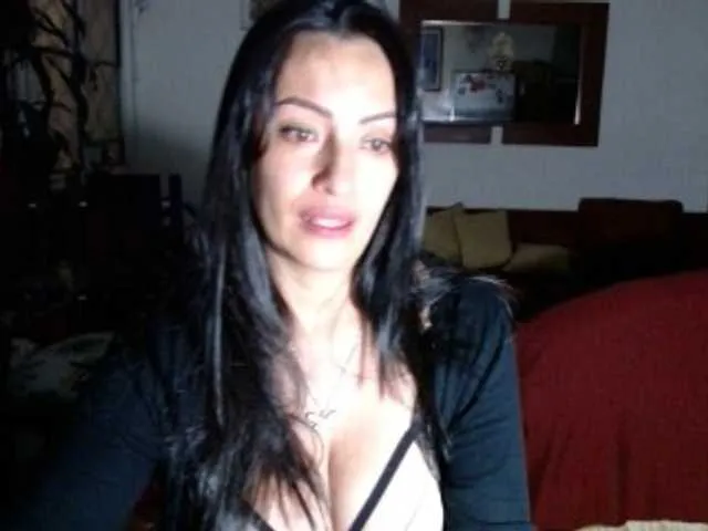 Live sex webcam photo for lunaws11 #272977070