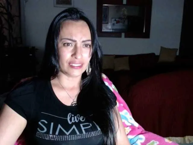 Live sex webcam photo for lunaws11 #273039655