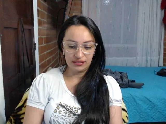 Live sex webcam photo for lunaws11 #273424658