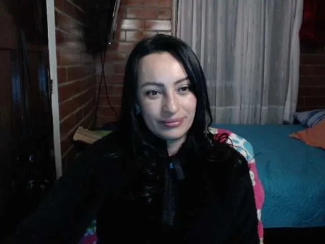 Live sex webcam photo for lunaws11 #273492275