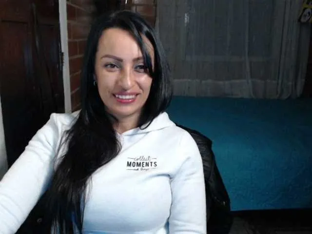 Live sex webcam photo for lunaws11 #273895531