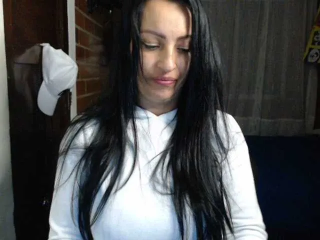 Live sex webcam photo for lunaws11 #274655482