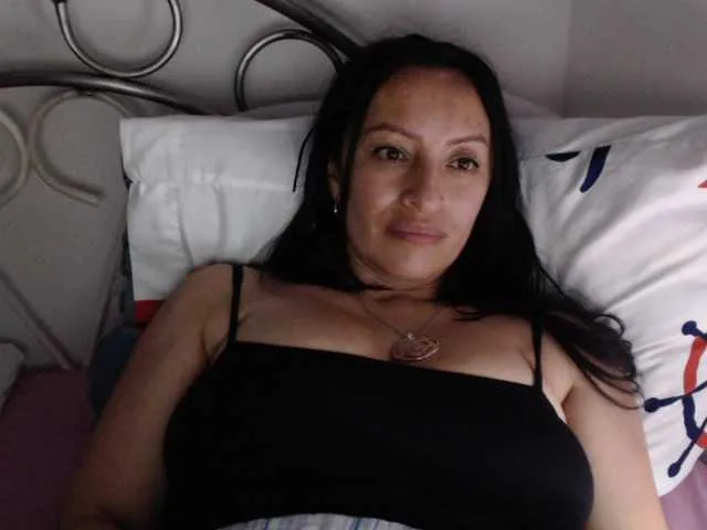 Live sex webcam photo for lunaws11 #276034108