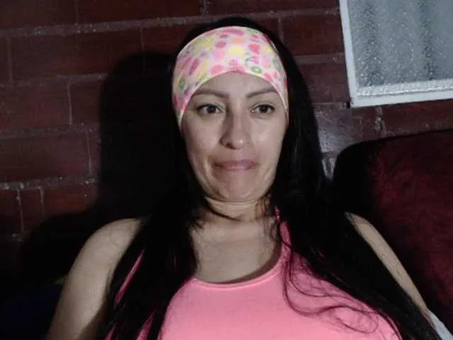 Live sex webcam photo for lunaws11 #276128375