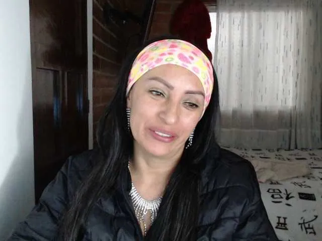 Live sex webcam photo for lunaws11 #276346777