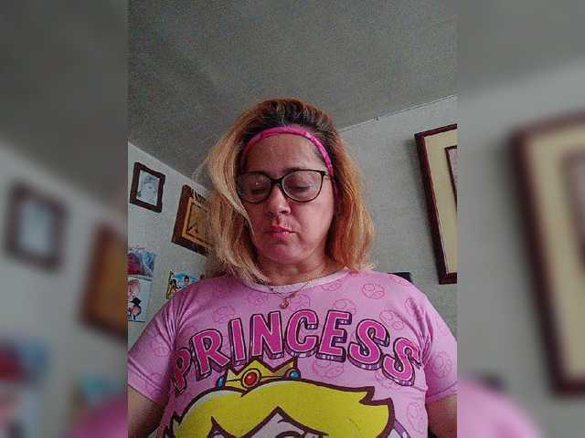 Live sex webcam photo for lupeangel472 #276570935