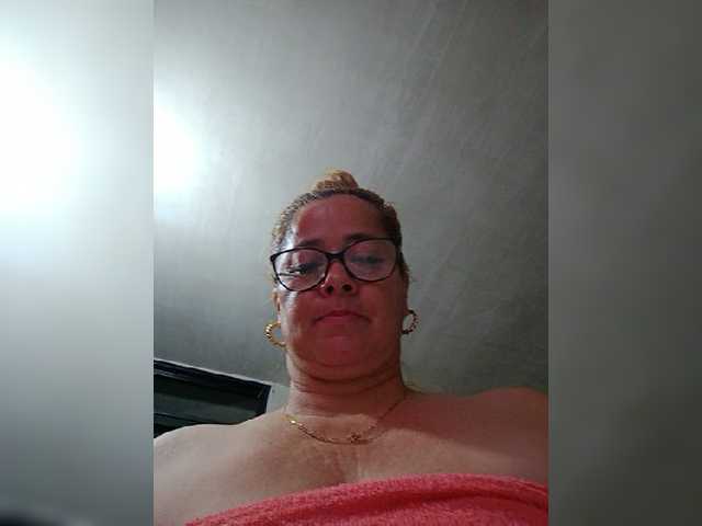 Live sex webcam photo for lupeangel472 #276732070