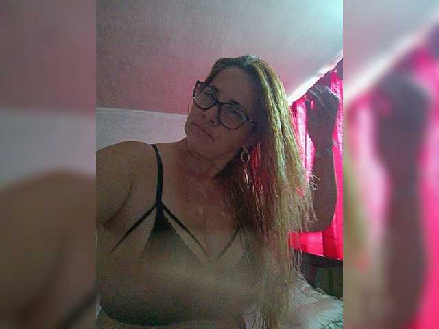 Live sex webcam photo for lupeangel472 #276809395