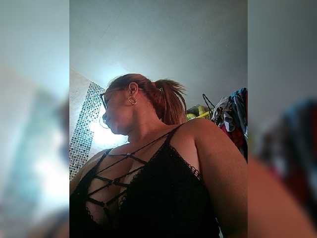 Live sex webcam photo for lupeangel472 #276831411