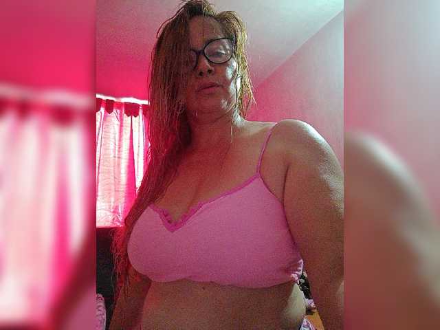 Live sex webcam photo for lupeangel472 #276887384