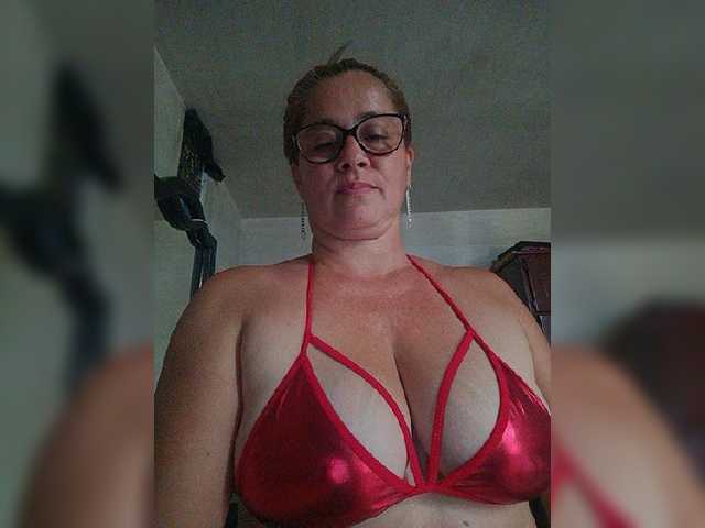 Live sex webcam photo for lupeangel472 #277048574